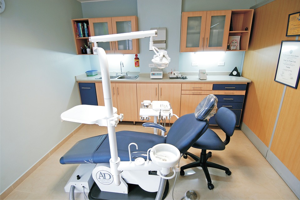 The Ideal Dental Office Cabinet Design for Small Spaces | Store Fixtures  Toronto