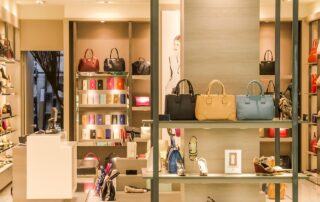 retail display fixtures Toronto for accessories